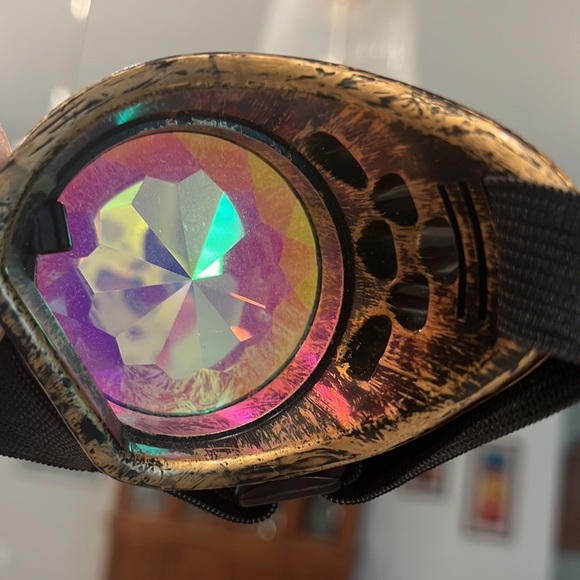 Festival style Kaleidoscope goggles - Picture 4 of 4
